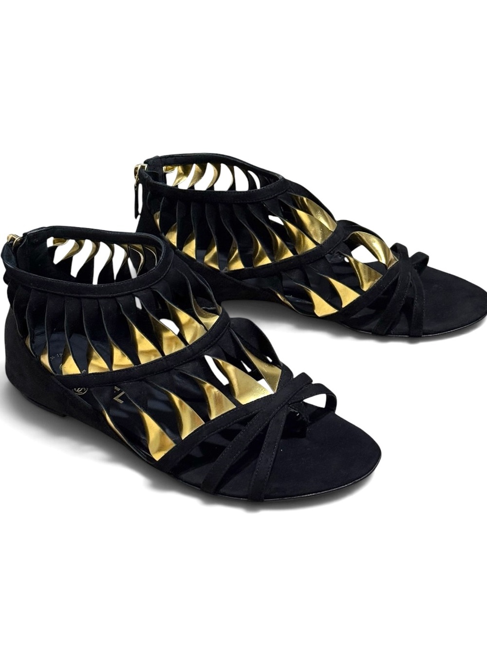 Chanel Resort 2010 black and gold twisted flat sandals Size 38.5